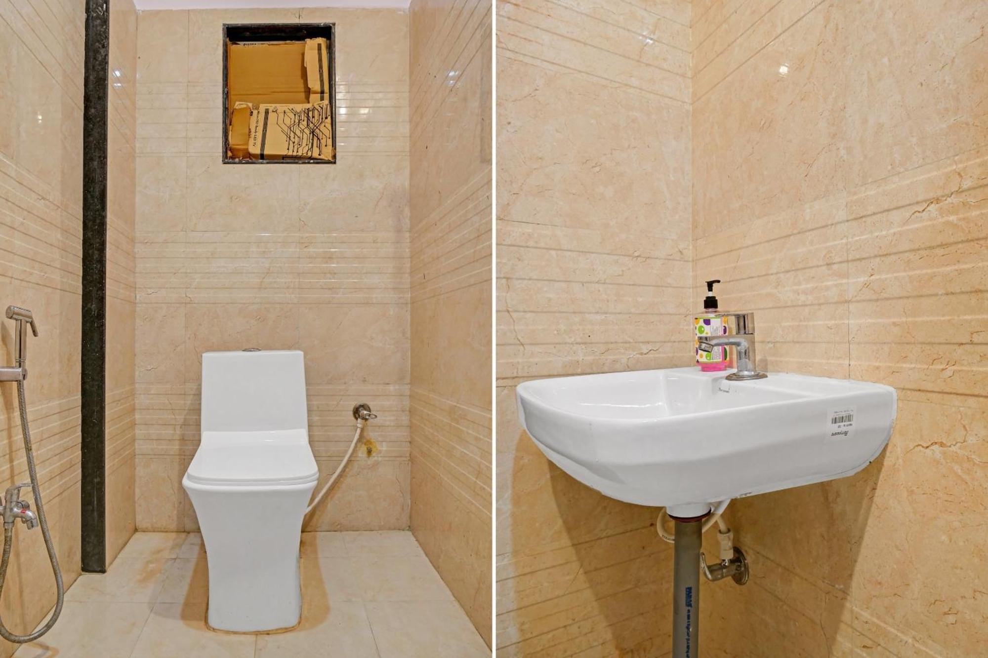 Townhouse Navneeta Grand Hotell Kakarmatha Exteriör bild